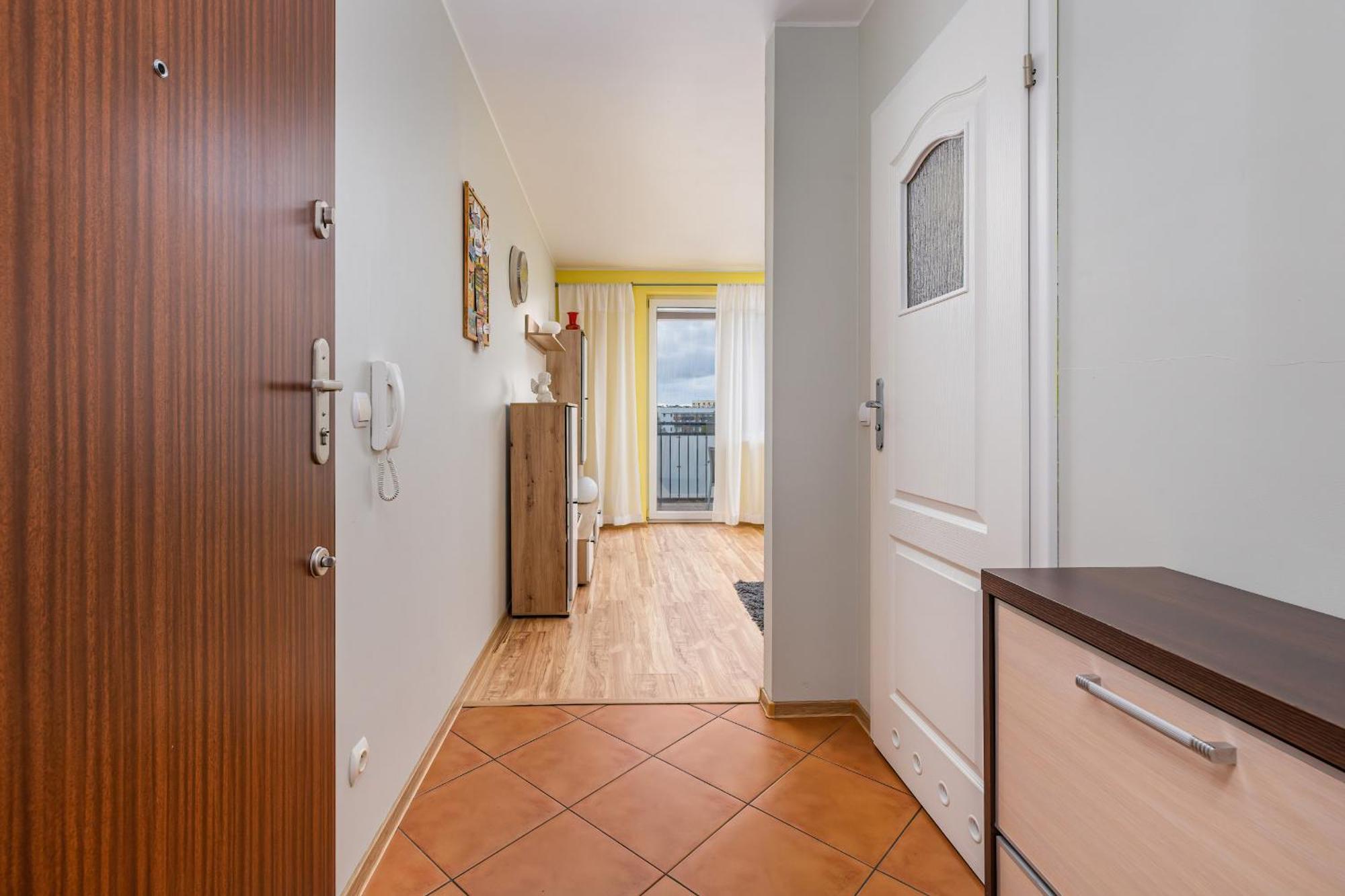 Apartment With Balcony Okopowa By Renters