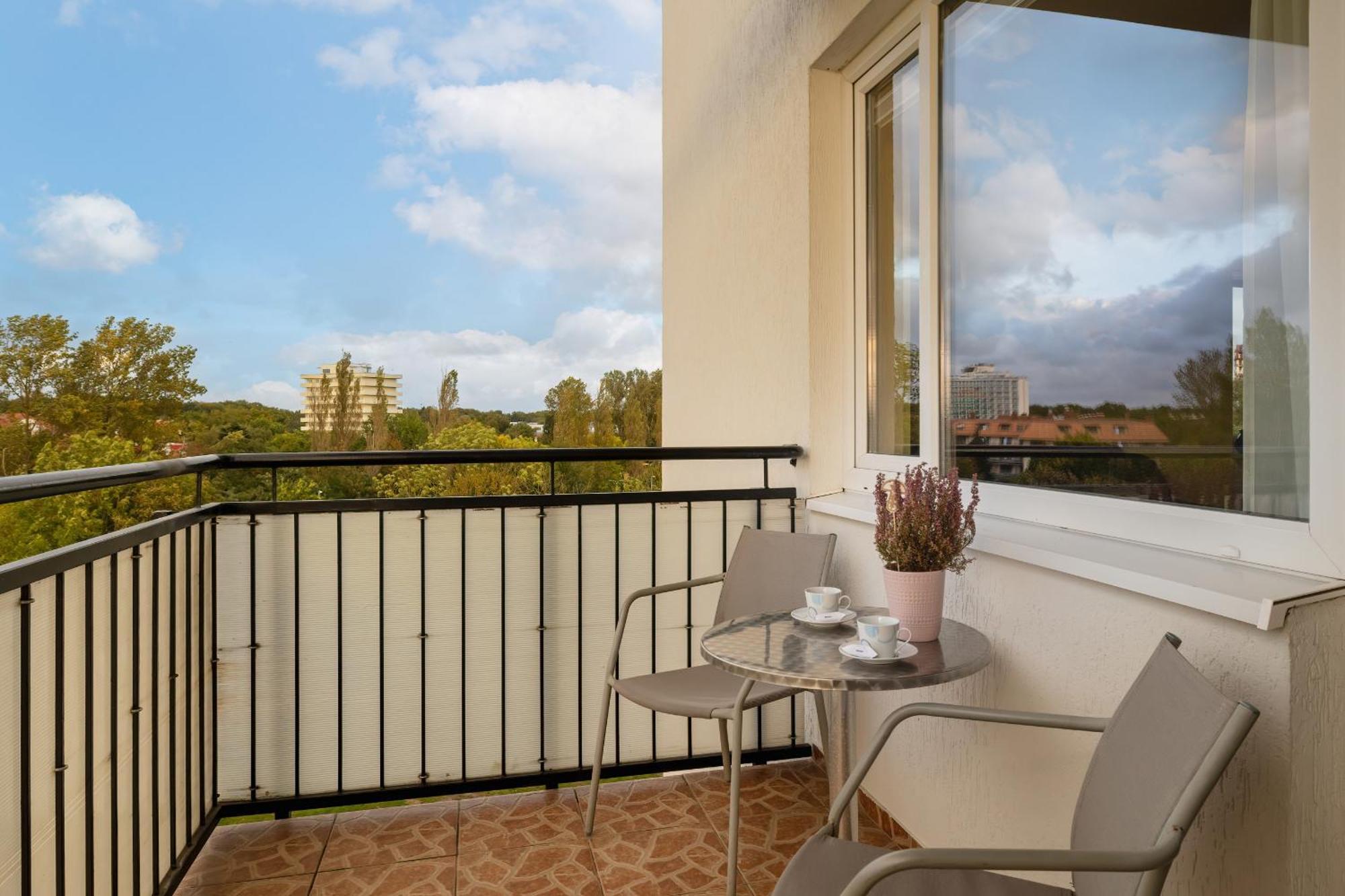 With Balcony Okopowa By Renters Apartment Kolobrzeg